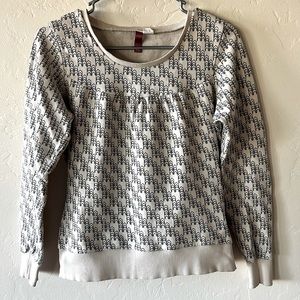 “Vintage” H&M sweater from 2006, Paris France!